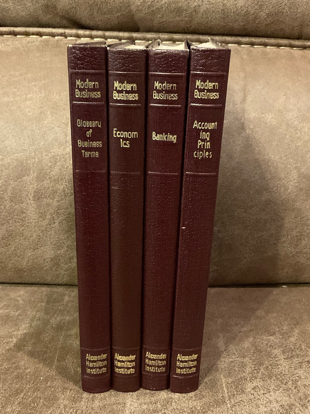 Alexander Hamilton Institute Modern Business Volumes